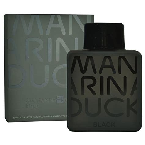 Mandarina Duck Black.